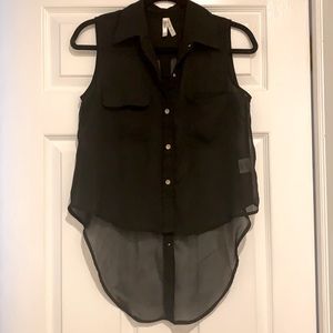 Black (button up long) Black Tank Size M